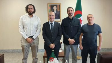 سفيان شايب يستقبل مجموعة من الكفاءات الشبانية من الجالية الجزائرية بالخارج