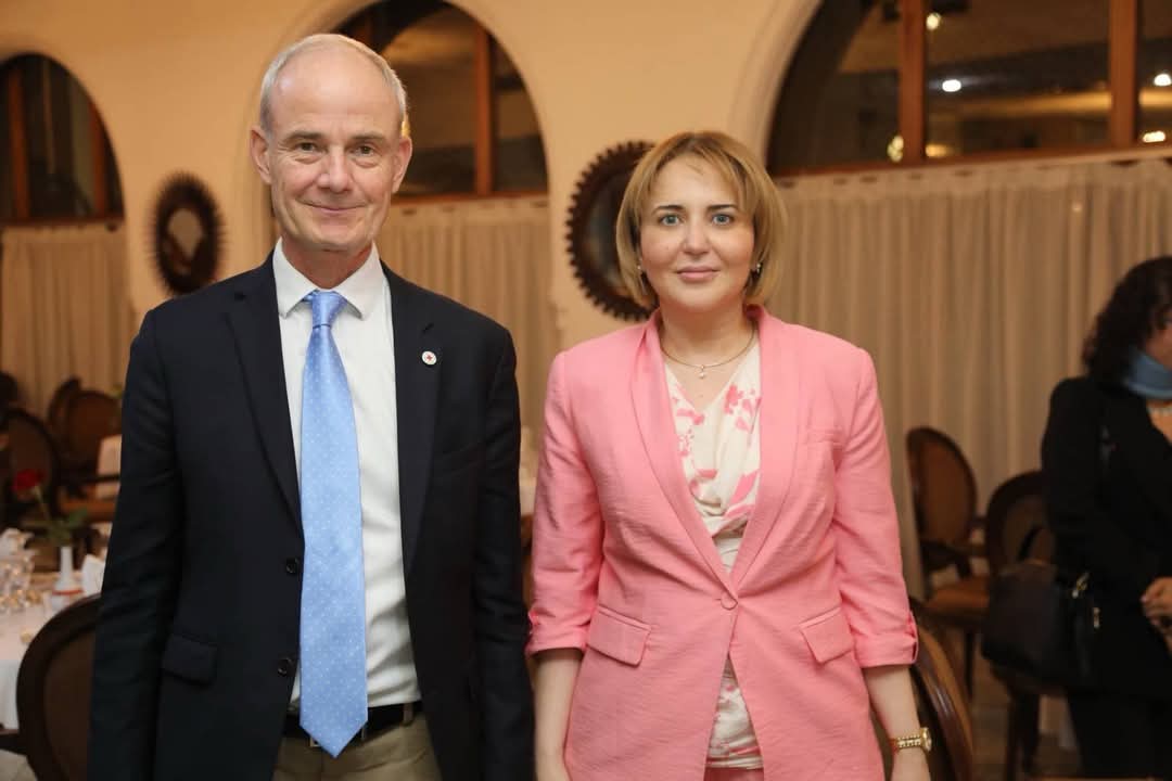 ابتسام حملاوي تلتقي ممثلي الصليب الأحمر في اجتماع تنسيقي رفيع المستوى