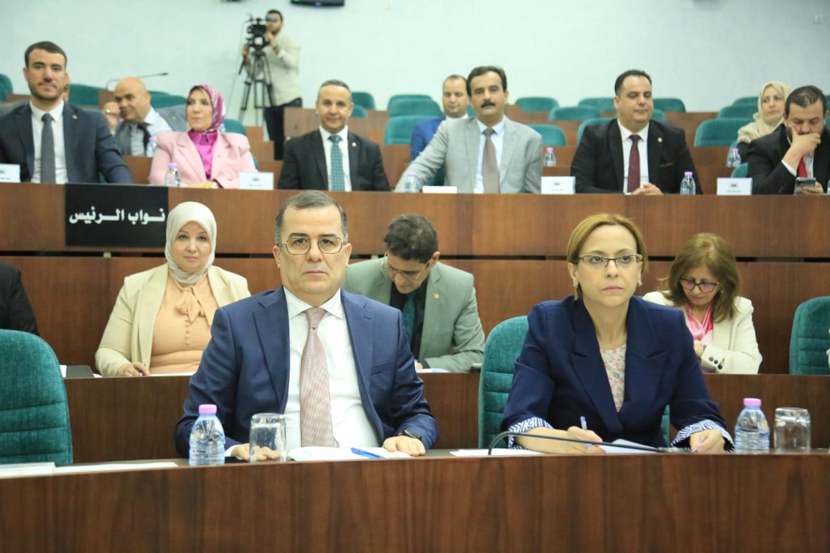 وزير العمل يعرض أمام المجلس الشعبي الوطني مشروع قانون تخفيض سن التقاعد لفائدة معلمي وأساتذة قطاع التربية الوطنية