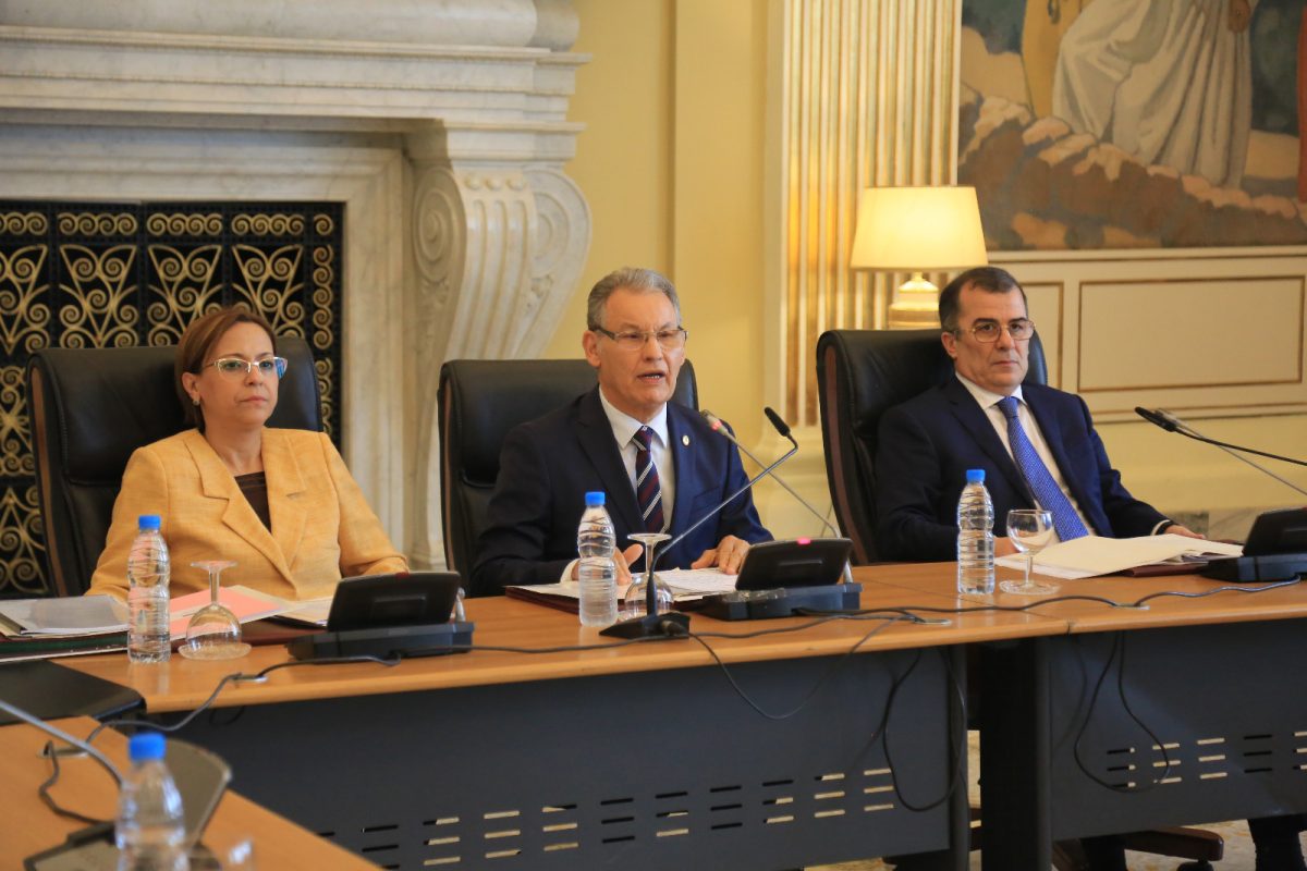 بن طالب يعرض بمجلس الأمة تعديل قانون التقاعد فيما يخصّ تخفيض السن لفائدة معلمي قطاع التربية بمختلف أطواره