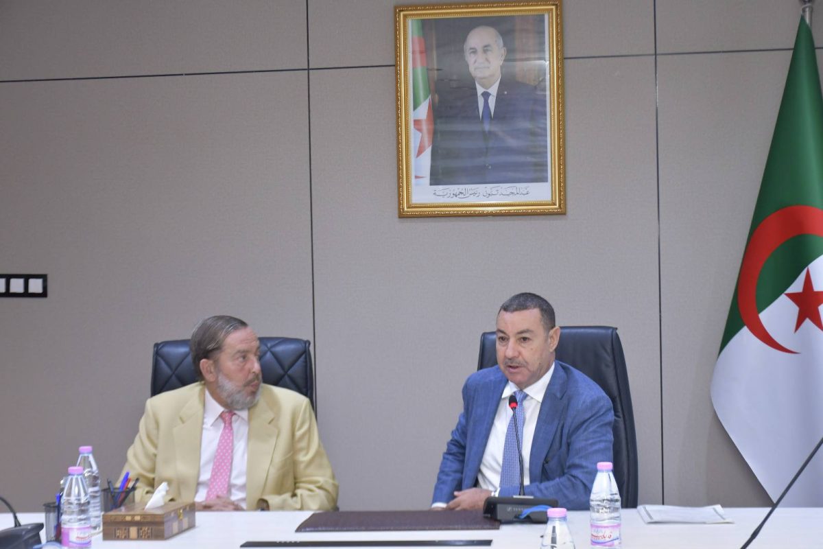 السعيد سعيود يستقبل سفير مملكة إسبانيا بالجزائر لبحث استكمال مشروع تطوير وتسيير المجال الجوي