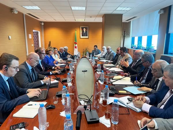 الطيب زيتوني، اليوم بمقر الوزارة، بعثة صندوق النقد الدولي