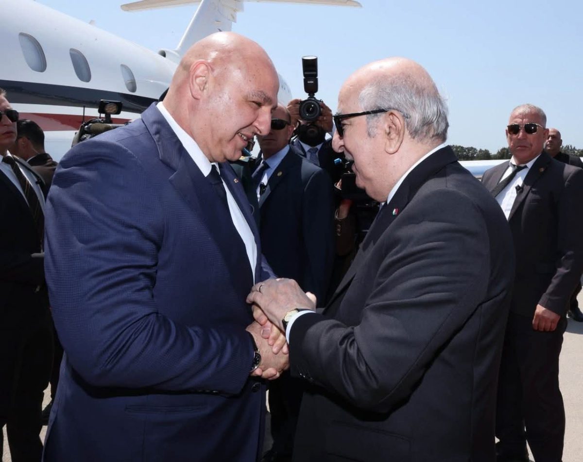 الرئيس تبون يستقبل الرئيس اللبناني جوزيف عون في مطار هواري بومدين الدولي
