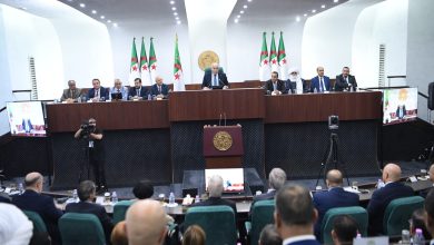 إبراهيم بوغالي، رئيس المجلس الشعبي الوطني، خلال اختتام الدورة البرلمانية العادية 2024-2025 بحضور الوزير الأول نذير العرباوي وأعضاء الحكومة