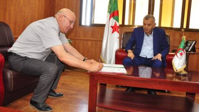 ولاة الجمهورية يشرفون على مراسم تنصيب رؤساء الدوائر المعنيين في إطار الحركة الأخيرة