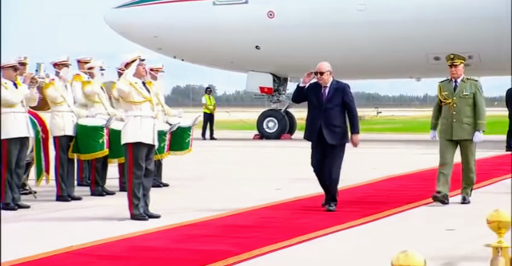 عودة الرئيس عبد المجيد تبون إلى الجزائر واستقباله الرسمي في مطار الجزائر الدولي