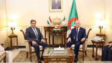 رئيس مجلس الأمة عزوز ناصري يستقبل سفير جمهورية المجر غابور ليفنتي شاركا بمقر المجلس في الجزائر العاصمة