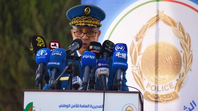 علي بداوي يلقي كلمة في احتفالية الذكرى 63 لتأسيس الشرطة الجزائرية