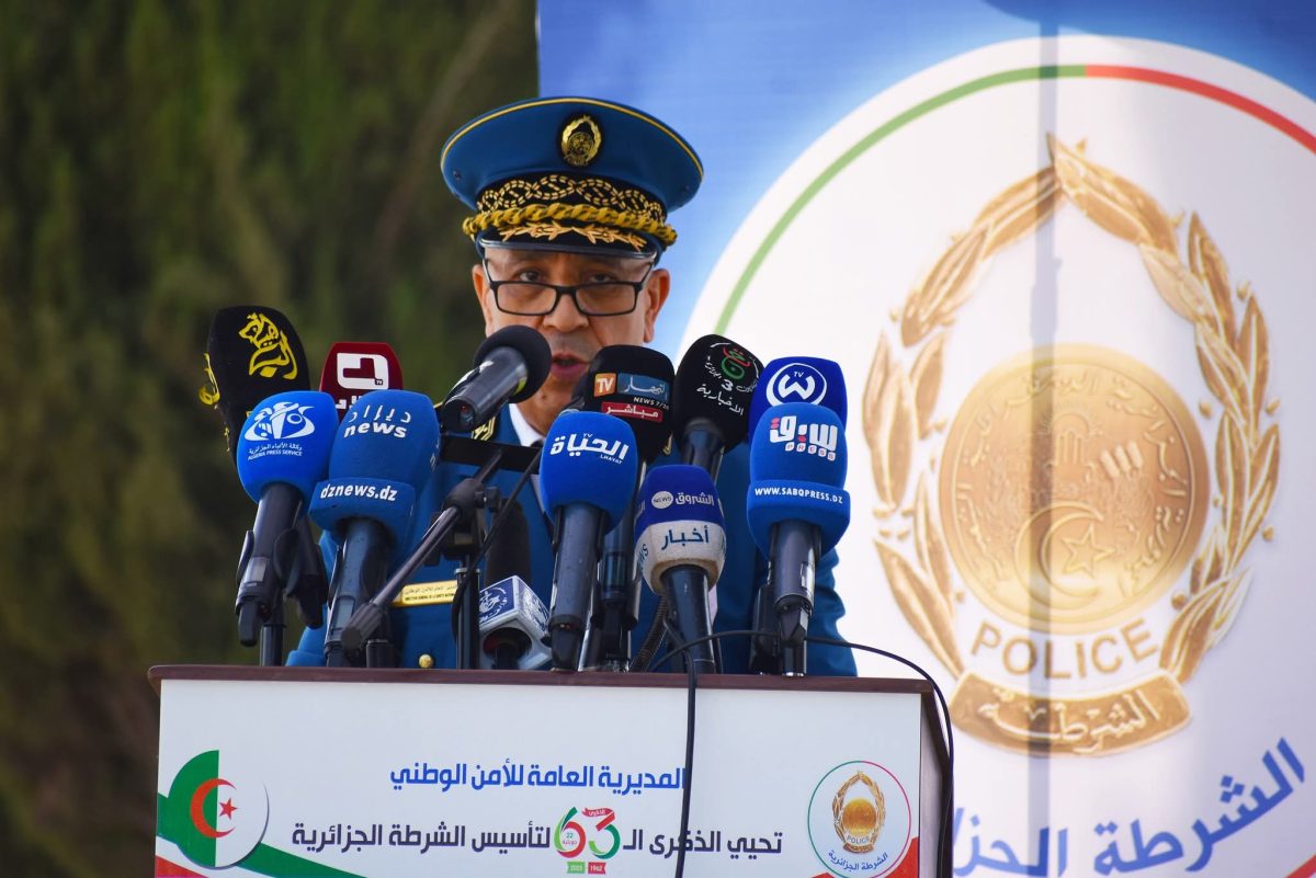 علي بداوي يلقي كلمة في احتفالية الذكرى 63 لتأسيس الشرطة الجزائرية