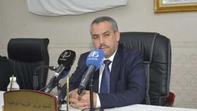 وزير التربية محمد صغير سعداوي خلال إعلانه عن نتائج شهادة البكالوريا 2025 في ندوة صحفية بمقر الوزارة