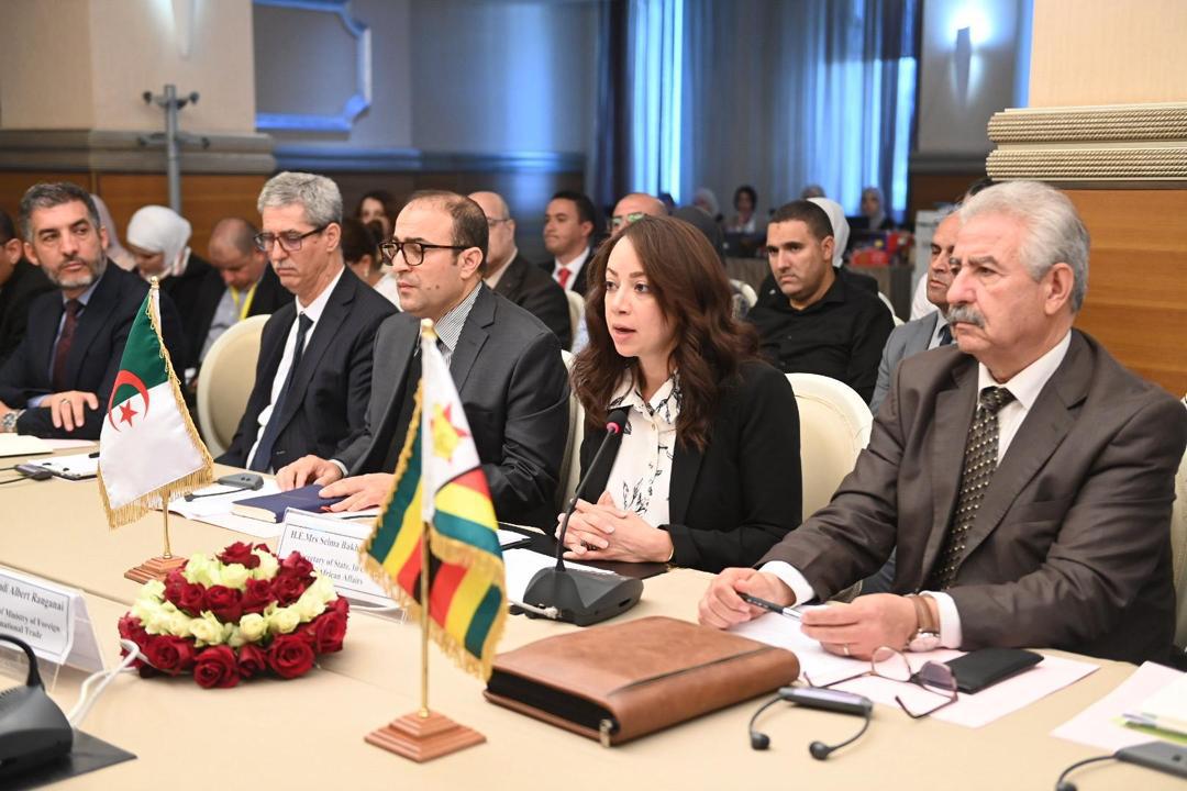 سلمة بختة منصوري خلال افتتاح أشغال اللجنة المشتركة الجزائرية الزيمبابوية