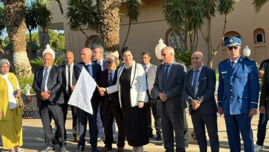 وزيرة التضامن صورية مولوجي تطلق قافلة مساعدات طبية وتضامنية من تلمسان