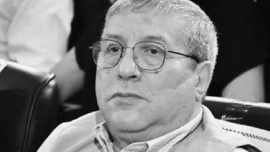 وزير الاتصال محمد مزيان يعزي في وفاة الاعلامي علي ذراع