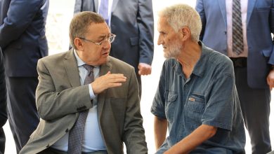 وزير الداخلية إبراهيم مراد يقدم التعازي لعائلات ضحايا حادث سقوط حافلة في وادي الحراش