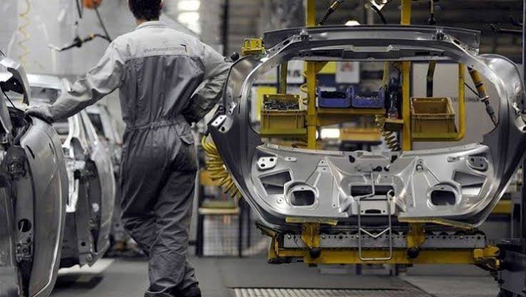 وزارة الصناعة تمدد التسجيل في حملة تجنيد الكفاءات الجزائرية في مجال صناعة السيارات وقطع الغيار