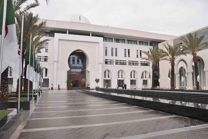 وزارة الشؤون الخارجية الجزائرية أثناء استدعاء القائم بأعمال السفارة الفرنسية