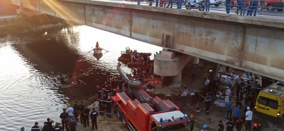 وكيل الجمهورية يكشف تفاصيل حادث انقلاب حافلة وادي الحراش