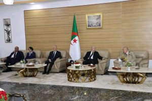 رئيس الجمهورية عبد المجيد تبون يشرف على مراسم الاحتفال بالذكرى الرابعة لليوم الوطني للجيش الوطني الشعبي في النادي الوطني للجيش ببني مسوس