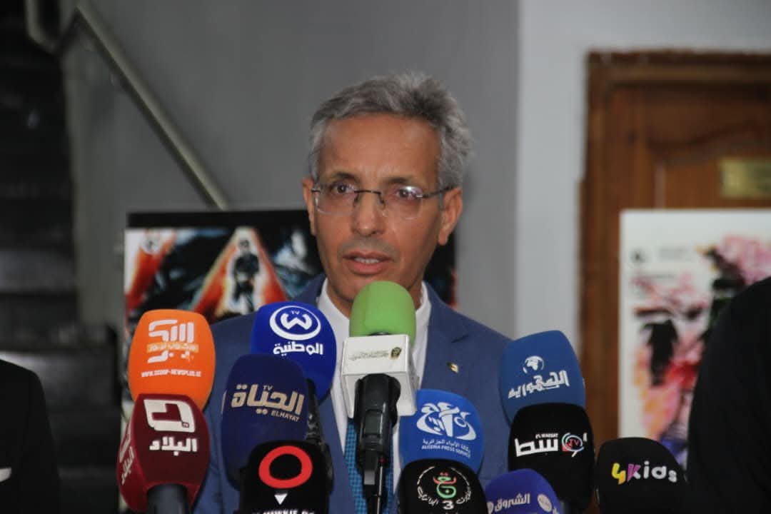وزير الثقافة زهير بللو خلال افتتاح أيام الفيلم الثوري بالجزائر العاصمة