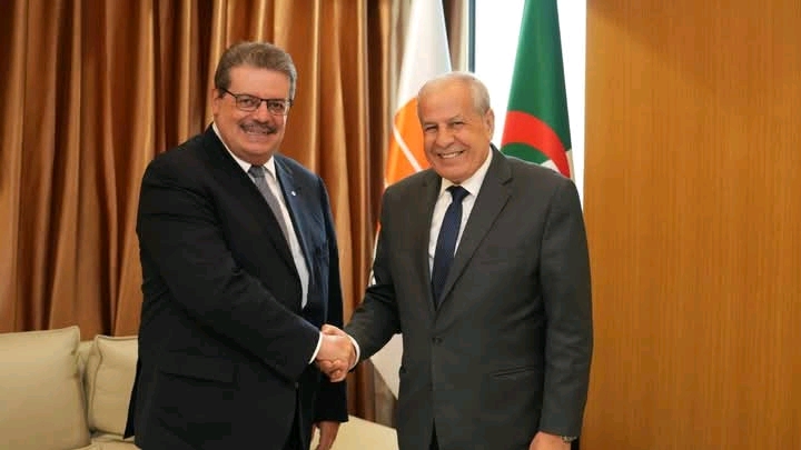 لقاء الرئيس المدير العام لسوناطراك رشيد حشيشي مع الأمين العام لمنتدى الدول المصدرة للغاز محمد حمال