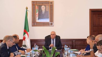 وزير الفلاحة يوسف شرفة خلال اللقاء الوطني مع إطارات قطاع الصيد البحري وتربية المائيات