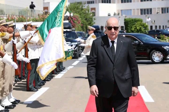 رئيس الجمهورية عبد المجيد تبون يشرف على مراسم الاحتفال بالذكرى الرابعة لليوم الوطني للجيش الوطني الشعبي في النادي الوطني للجيش ببني مسوس