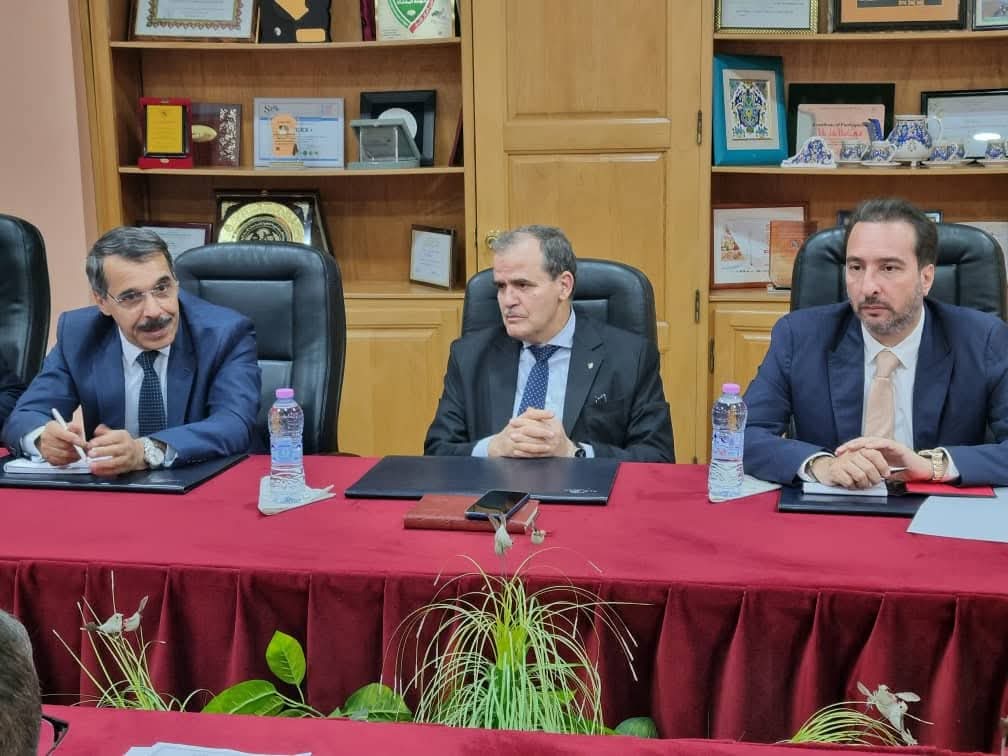 اجتماع وزاري حول البضائع العالقة بالموانئ الجزائرية