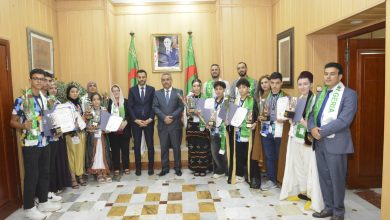 سعداوي وواضح يكرمان الفريق الجزائري الفائز بثلاث ميداليات عالمية في مسابقة الروبوت والذكاء الاصطناعي بكوريا الجنوبية