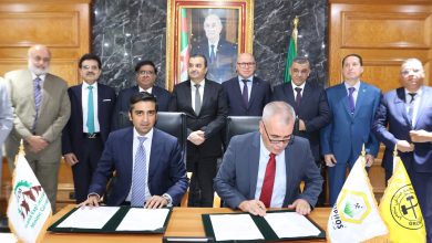 محمد عرقاب خلال توقيع مذكرة تفاهم بين "سونارام" الجزائرية و"فطيمة للأسمدة" الباكستانية بمقر وزارة الطاقة