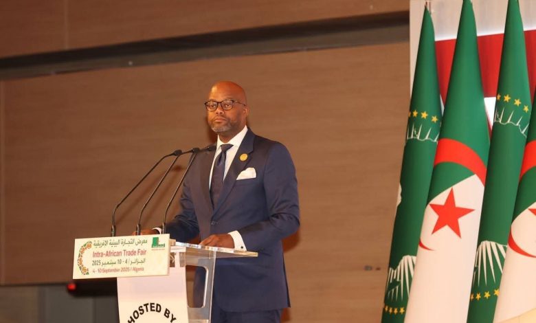 الأمين العام لمنطقة التجارة الحرة القارية الإفريقية في افتتاح معرض IATF 2025 بالجزائر