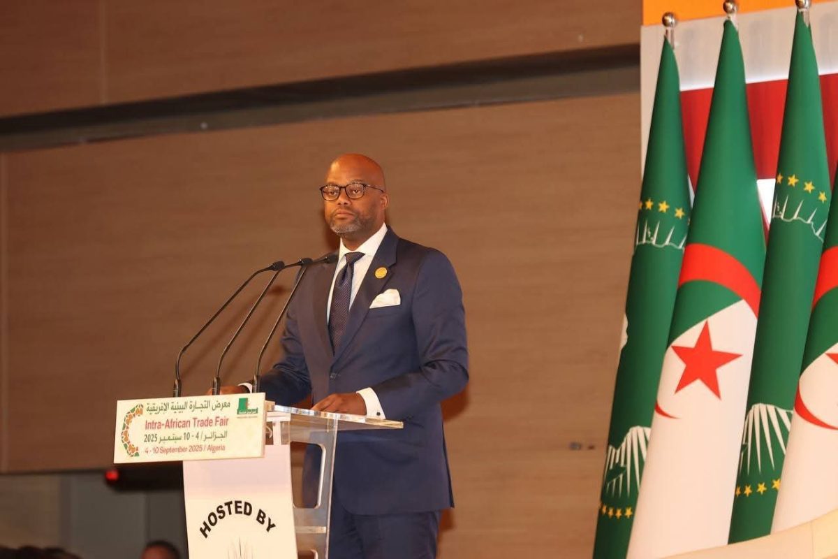 الأمين العام لمنطقة التجارة الحرة القارية الإفريقية في افتتاح معرض IATF 2025 بالجزائر