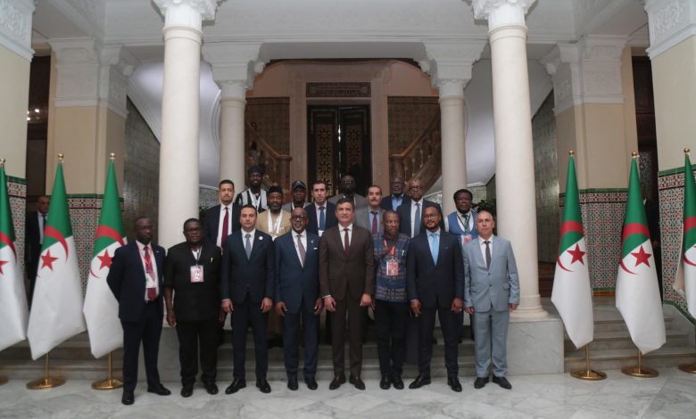 والي الجزائر محمد عبد النور رابحي يستقبل وفودا إفريقية في إطار معرض التجارة البينية الإفريقية