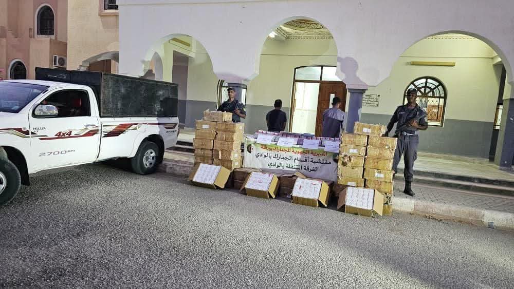 جمارك الوادي تحبط تهريب كوكايين وأقراص مهلوسة وذخيرة حية على متن مركبة