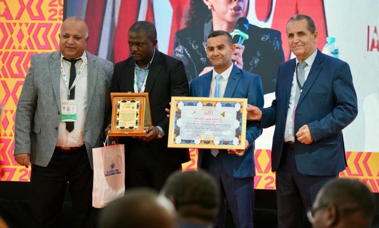 المنظمة الوطنية للصحافيين الجزائريين تكرم الصحافيين الأفارقة في الجزائر