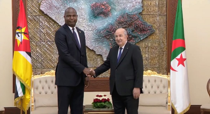 الرئيس عبد المجيد تبون يستقبل الرئيس الموزمبيقي دانيال تشابو في الجزائر