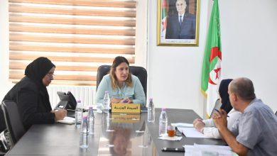 وزيرة البيئة نجيبة جيلالي خلال اجتماع عمل حول التحضيرات للدخول الاجتماعي