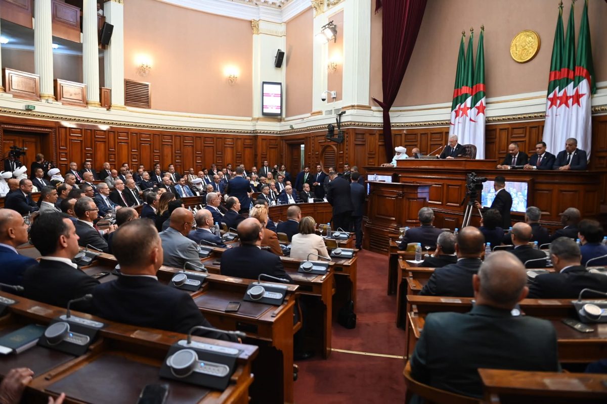 رئيس مجلس الأمة عزوز ناصري خلال افتتاح الدورة البرلمانية 2025-2026