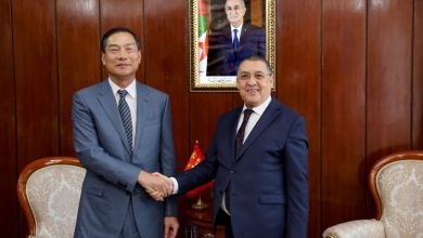 وزير الداخلية الجزائري إبراهيم مراد يستقبل الوفد الصيني لتعزيز التعاون في الطوارئ