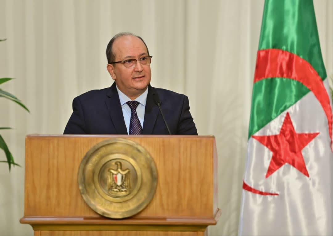 الوزير الأول سيفي غريّب امام الصحافة عقب اختتام أشغال الدورة التاسعة للجنة العليا المشتركة الجزائرية-المصرية للتعاون