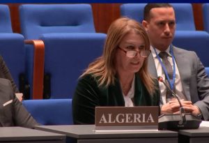 سليمة عبد الحق، سفيرة الجزائر بلاهاي والممثلة الدائمة لدى منظمة حظر الأسلحة الكيميائية، خلال الدورة 30 لمؤتمر الدول الأطراف في اتفاقية حظر الأسلحة الكيميائية.