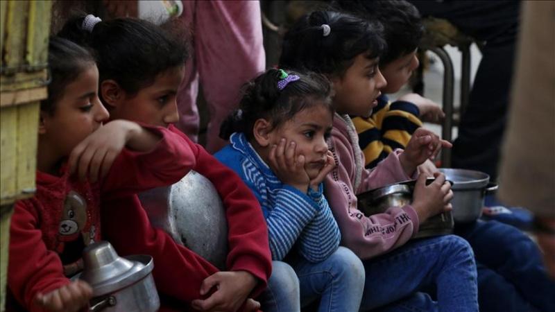 الأونروا: "أطفال غزة يعيشون أوضاعا مزرية في ظل قيود الكيان الصهيوني على دخول المساعدات" 