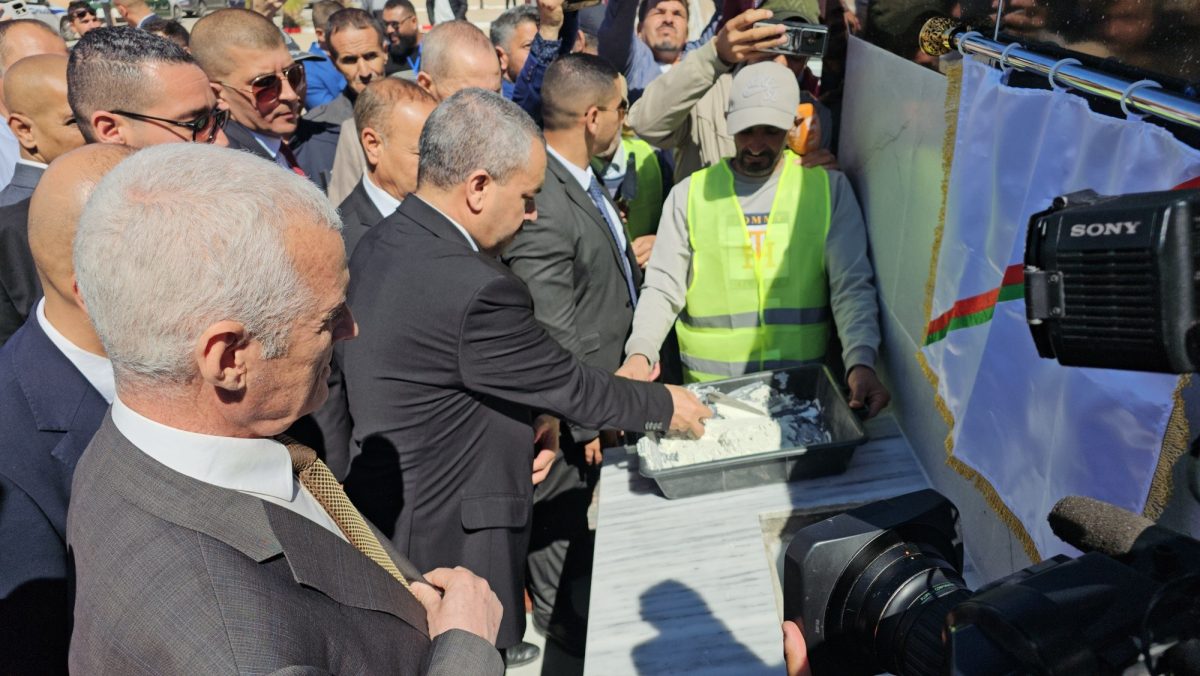 سعداوي يضع حجر الأساس لمشروع إنجاز متوسطة بالجلفة