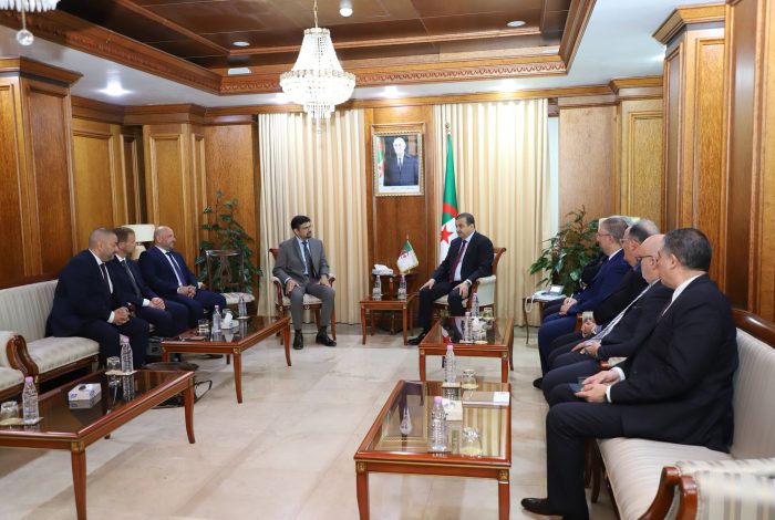 وزير المحروقات يستقبل وفدا عن شركة سيمنس للطاقة الألمانية