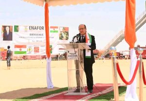  الوزير الأول سيفي غريب يسدي كلمة بمناسبة مراسم انطلاق أشغال حفر البئر الاستكشافية "كفرا جنوب شرق1"
