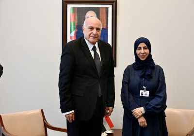 عطاف يُجري محادثات مع نظيرته اليمنية