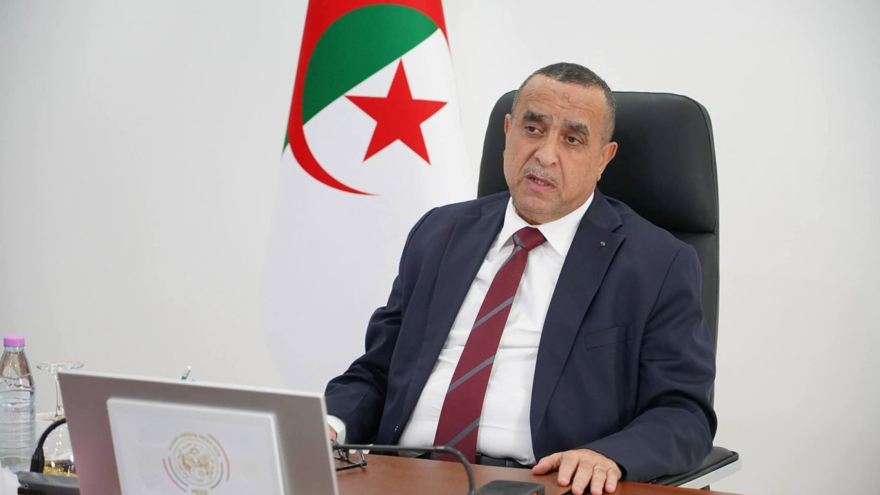 عجال يترأس اجتماعًا حول ترشيد استهلاك الغاز