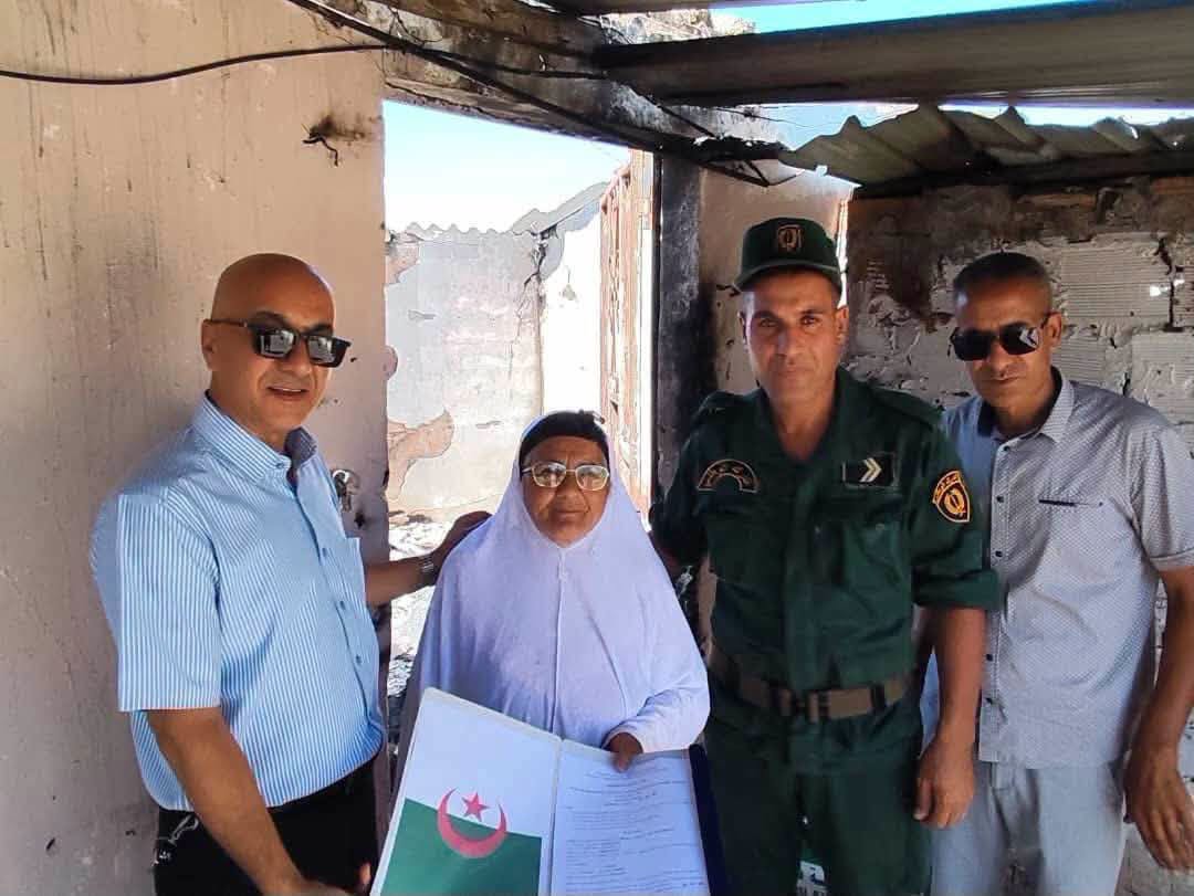 عنابة: الشروع في تسليم مقررات الاستفادة من الإعانات المالية لفائدة المتضررين من الحرائق