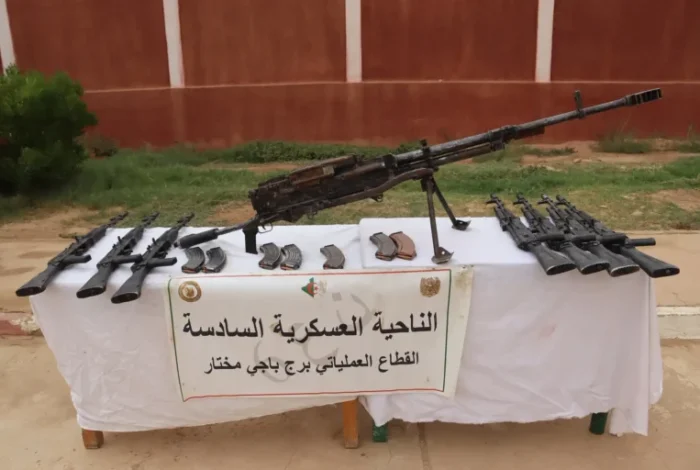 استرجاع رشاشة ثقيلة و7 مسدسات من نوع كلاشنيكوف وكمية من الذخيرة على مستوى الشريط الحدودي الجنوبي