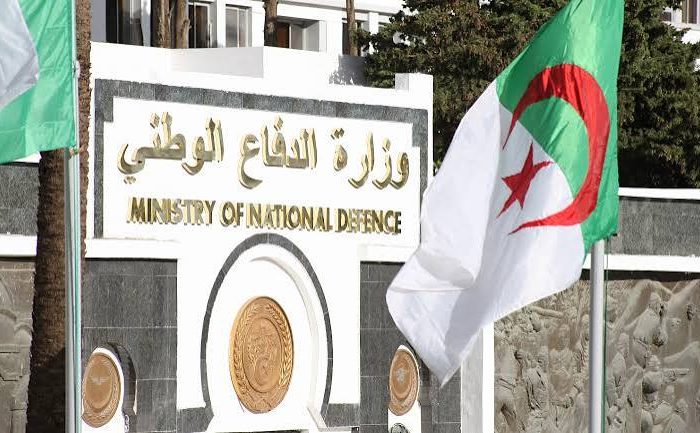 الدفاع الوطني: إحباط محاولات إدخال ازيد من 3 قناطير من الكيف المعالج عبر الحدود من المغرب 