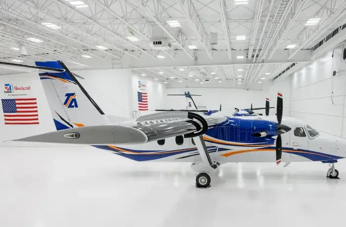 طاسيلي تستكمل استلام طائرتين جديدتين من طراز “Cessna SkyCourier” بخصائص الإسعاف الجوي